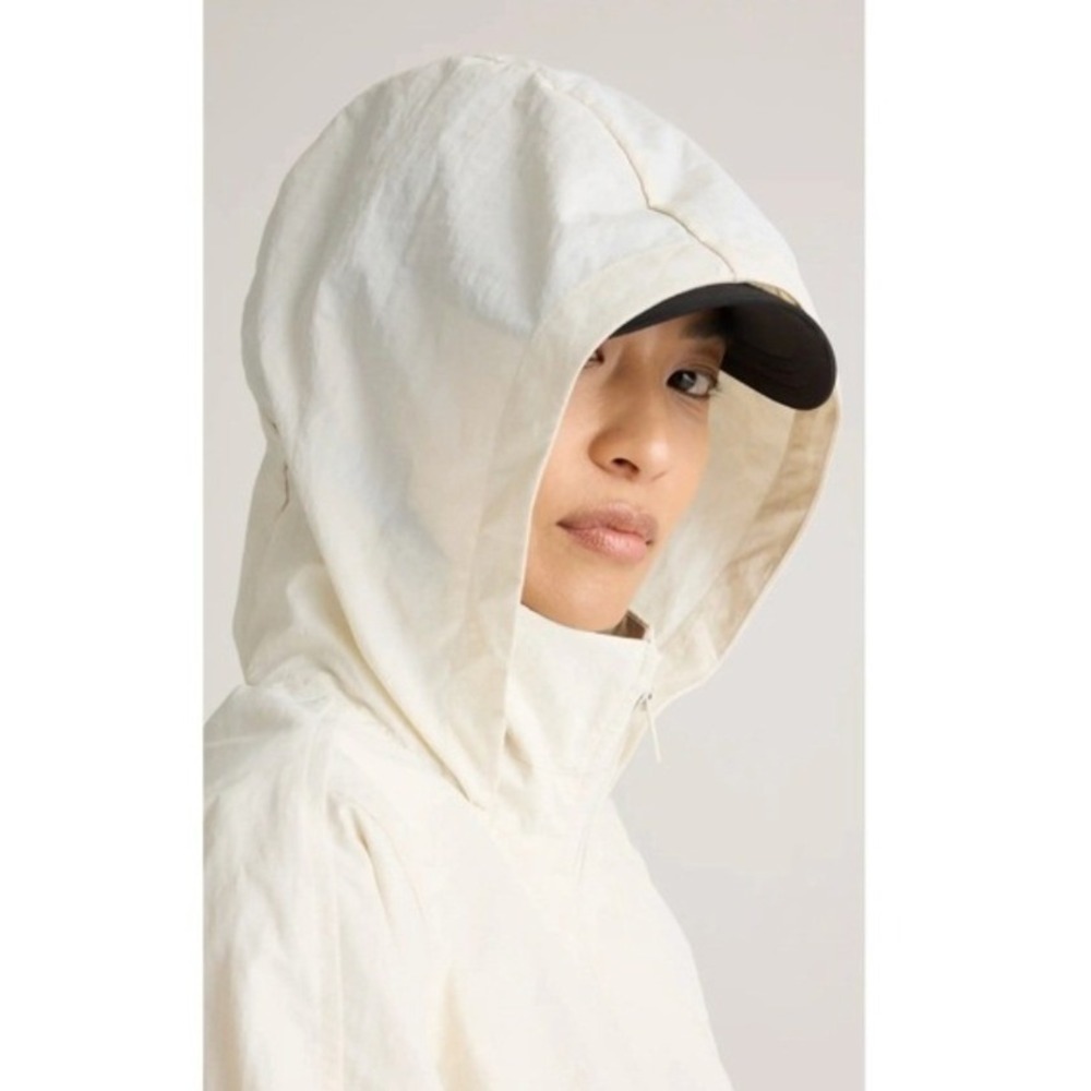 Quince Water Repellent Windbreaker Jacket Tofu Cream Large - Picture 3 of 12